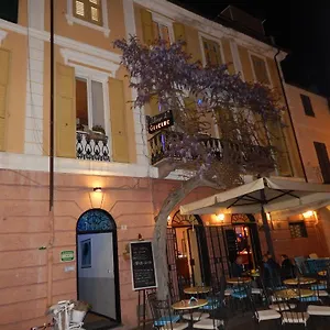 Glicine Hotel